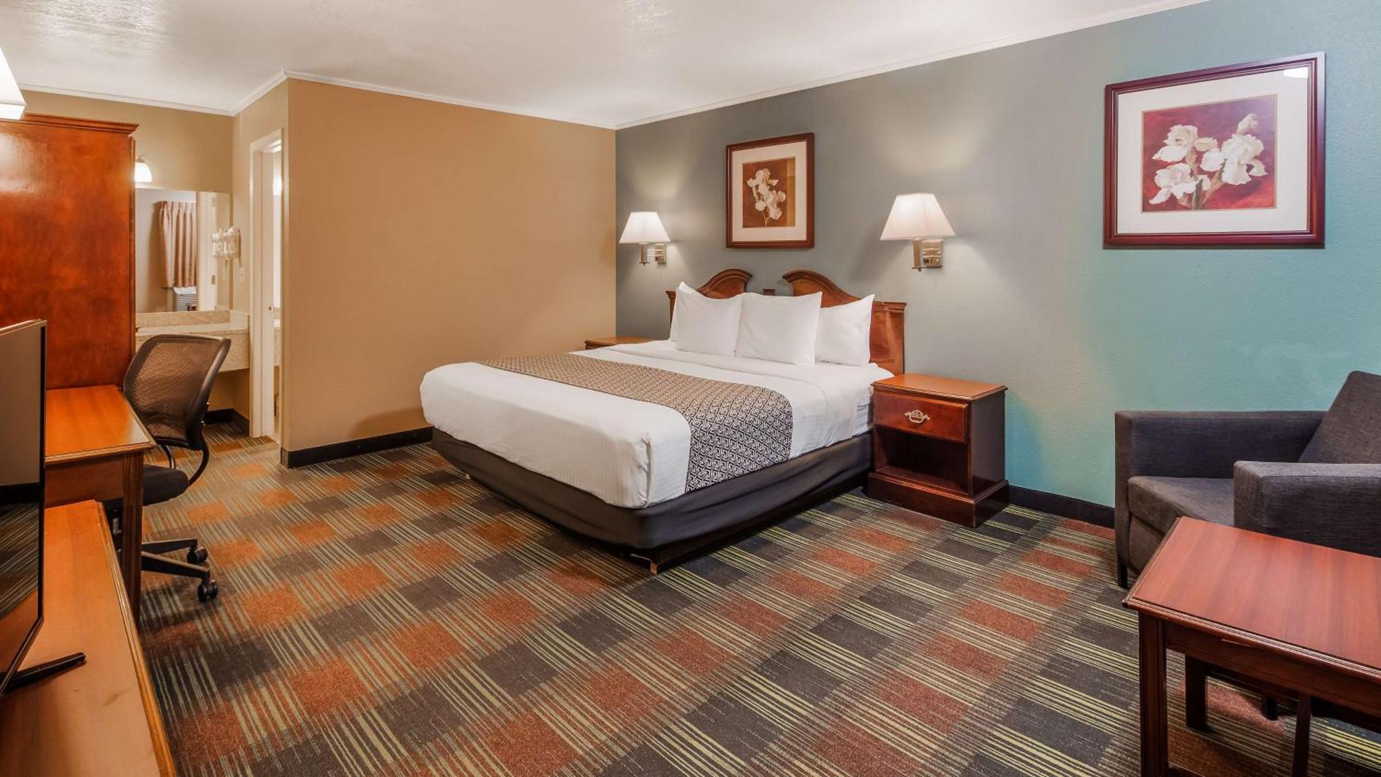 Surestay By Best Western Cameron Exterior photo
